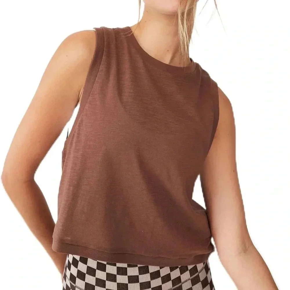 I Body Women's Large Tank Top Burgundy NEW. New with tags